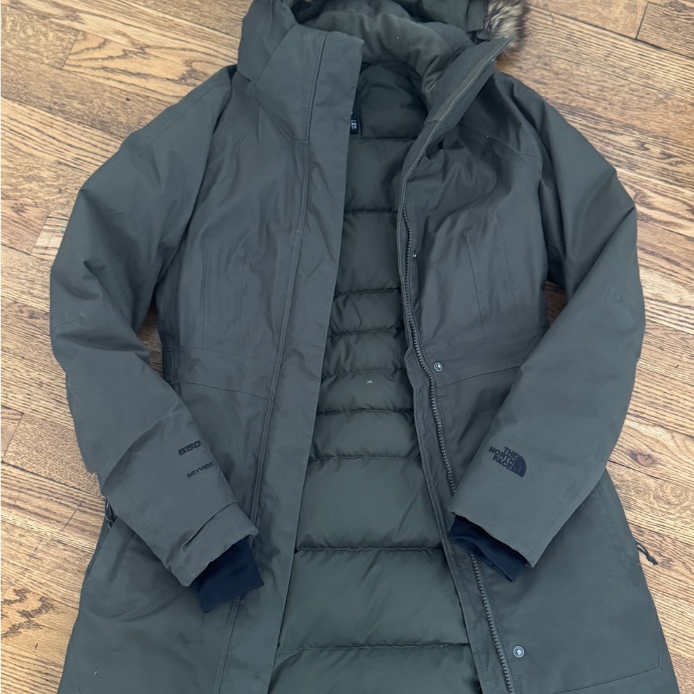 The North Face Women’s Olive Green Insulated Puffer Parka
